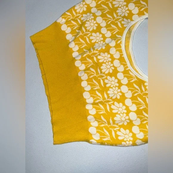 Maeve Anthropologie Yellow Floral Knit Top Open Back Tie Size L summer top 🍒 - Picture 5 of 9